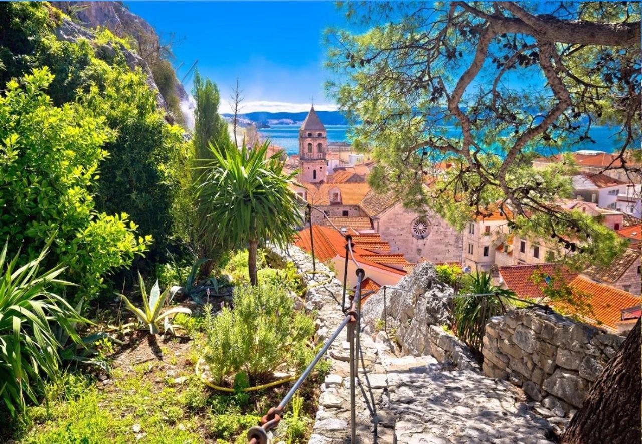 Apartments Roza Omiš Eksteriør billede