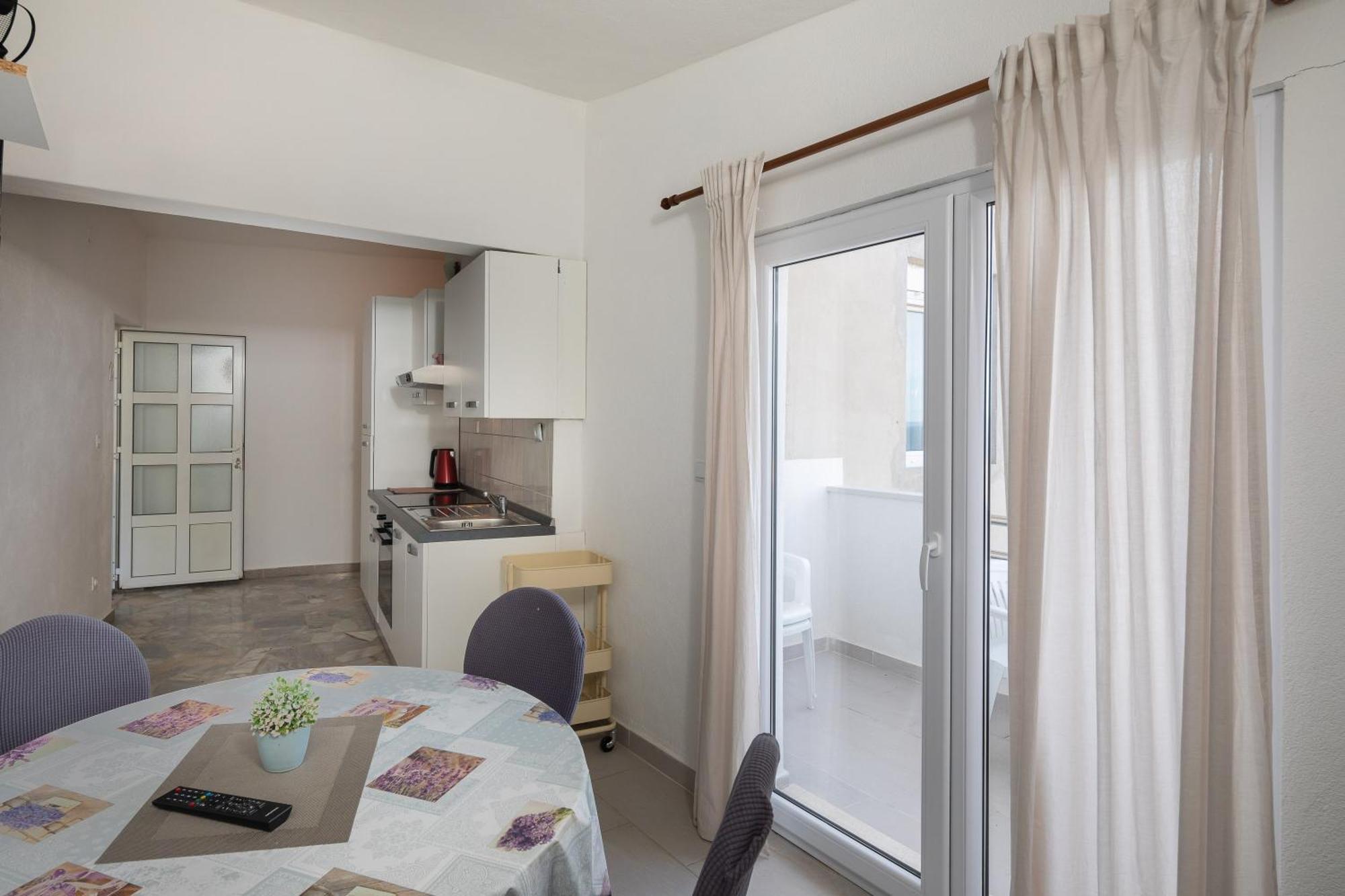 Apartments Roza Omiš Eksteriør billede