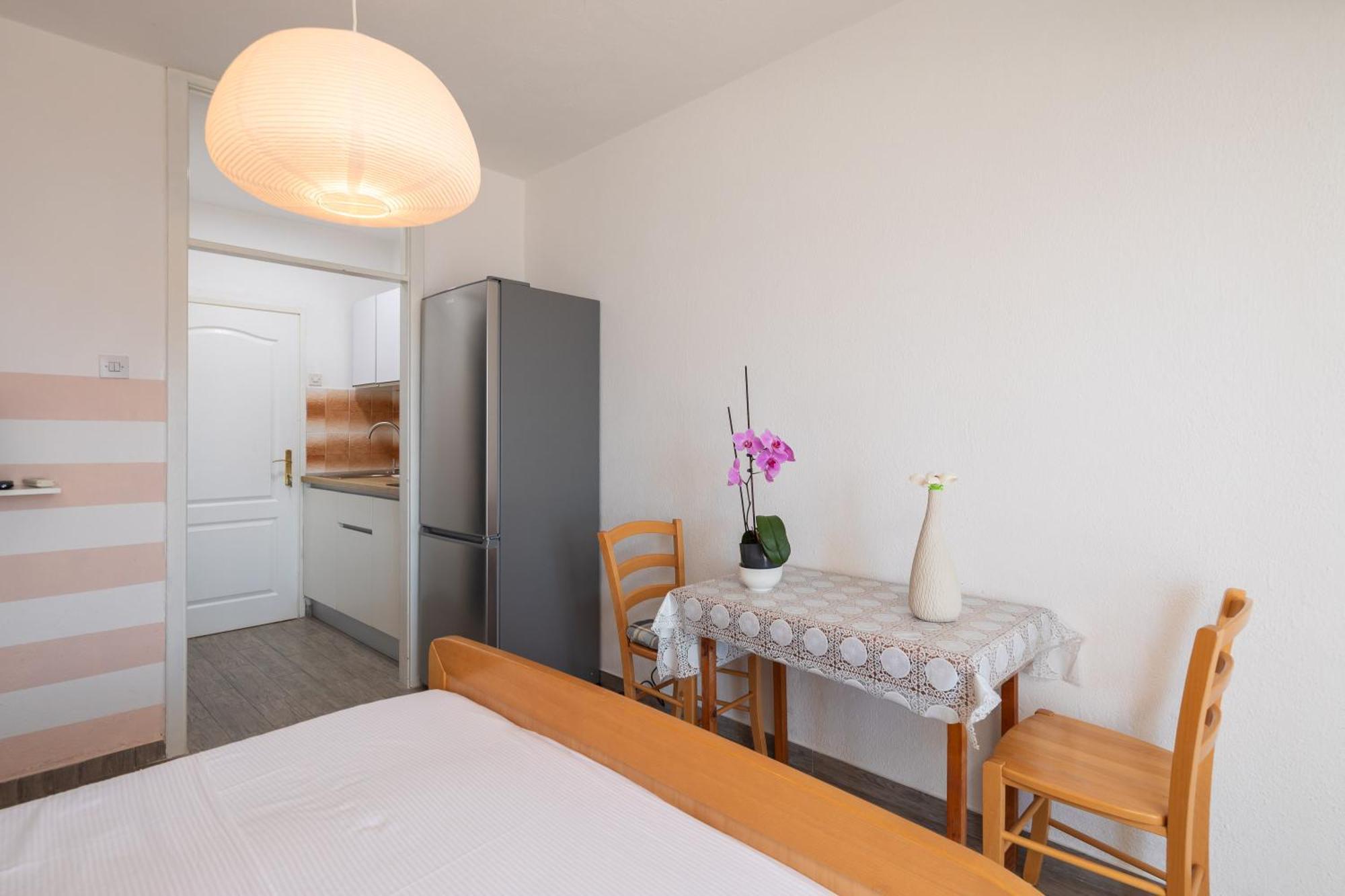 Apartments Roza Omiš Eksteriør billede