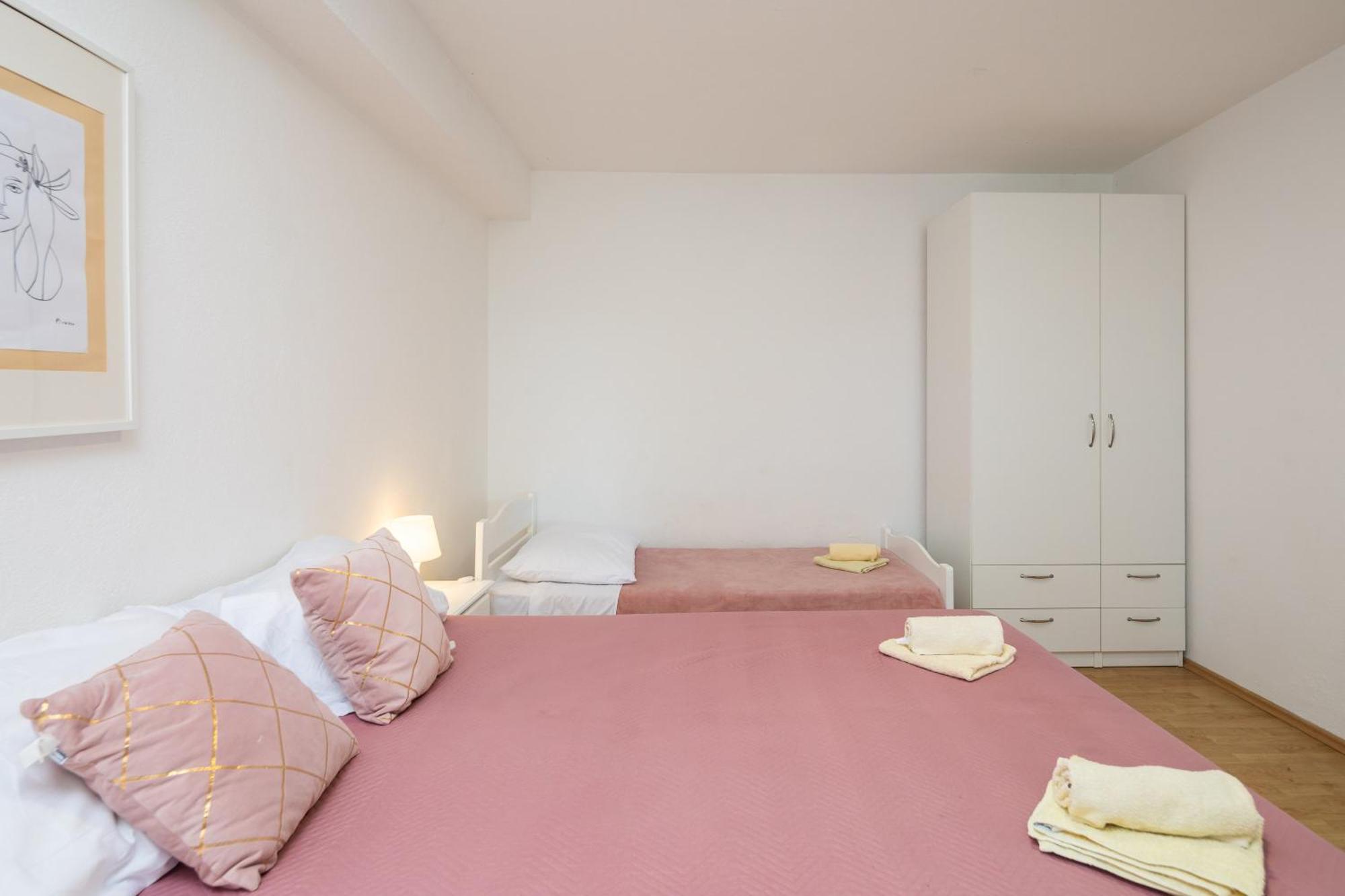 Apartments Roza Omiš Eksteriør billede