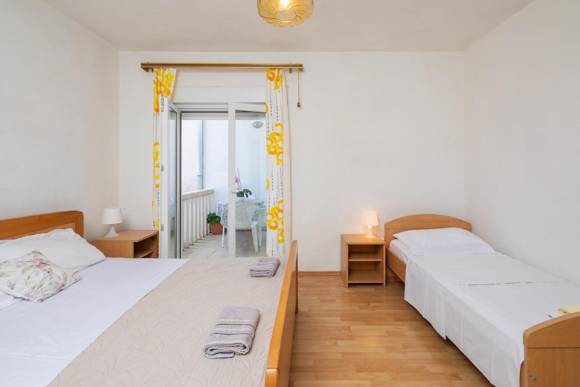Apartments Roza Omiš Eksteriør billede