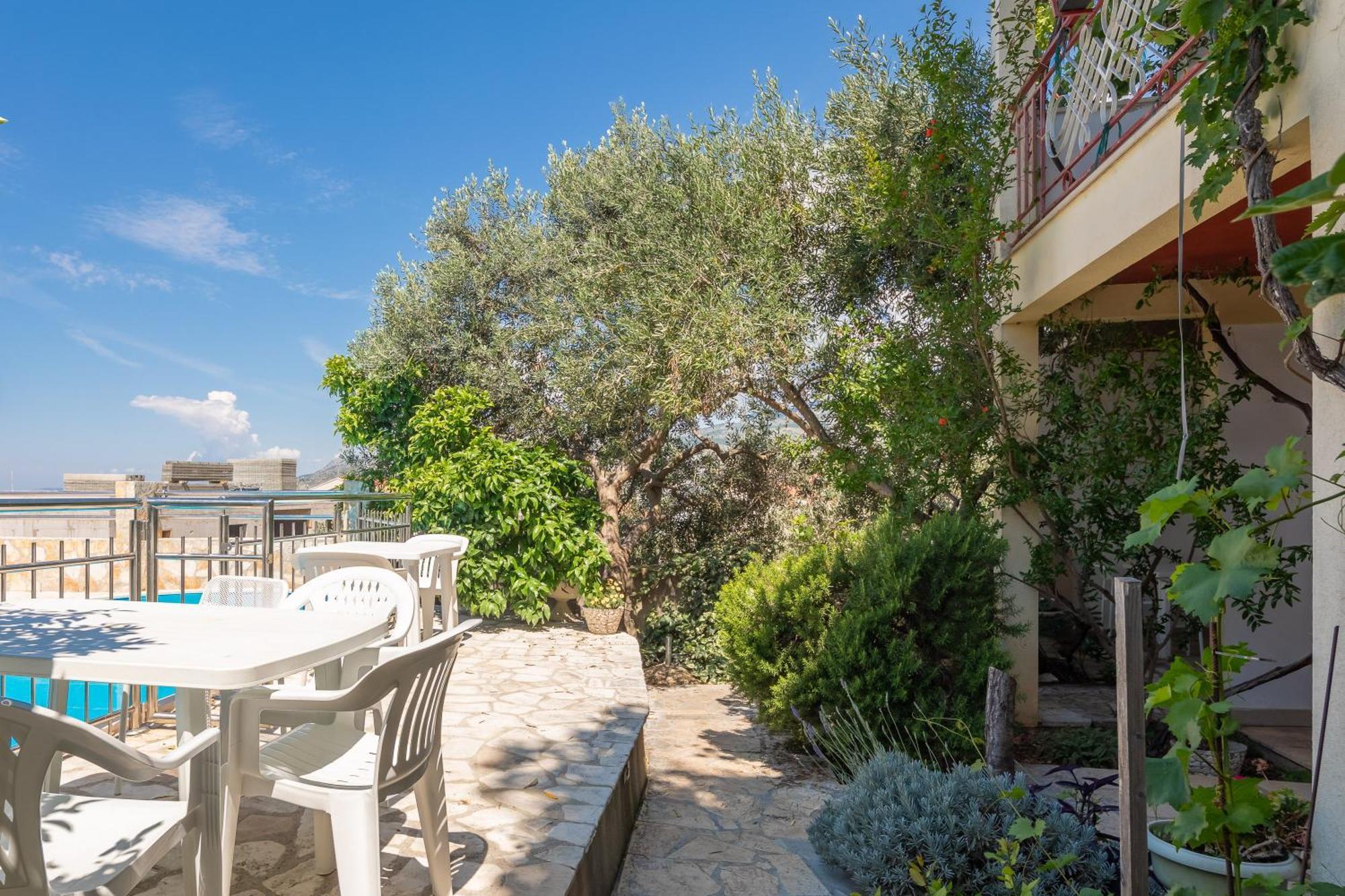 Apartments Roza Omiš Eksteriør billede